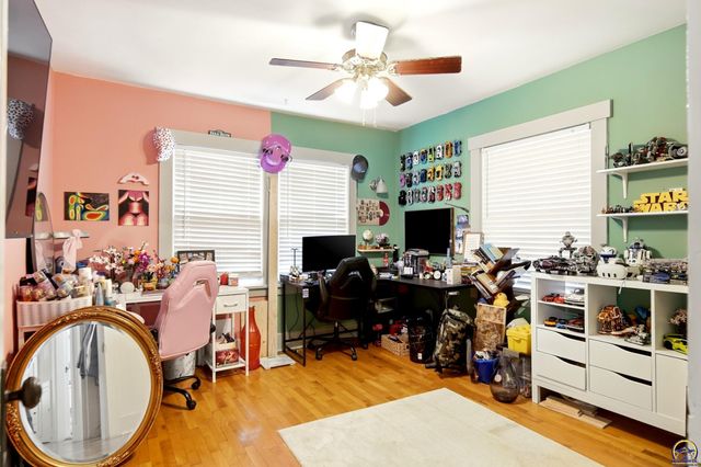 1237 SW MacVicar AVE, Topeka, KS 66604