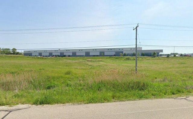 4731 E FRONTAGE ROAD, Franksville, WI 53126