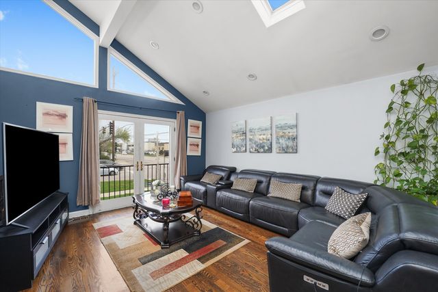 9631 Fullerton Avenue, Franklin Park, IL 60131