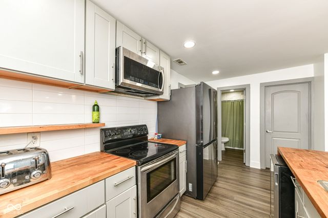 154 W Arizona Street, Indianapolis, IN 46225