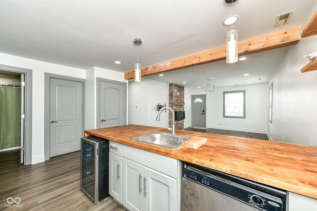 154 W Arizona Street, Indianapolis, IN 46225