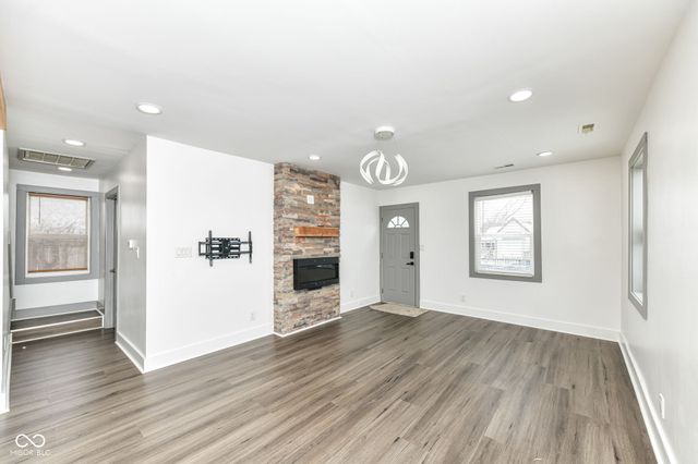 154 W Arizona Street, Indianapolis, IN 46225