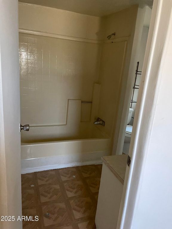 Image 6 of property listing at 19401 N 7th Street 259, Phoenix, AZ 85024