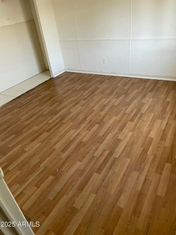 Image 8 of property listing at 19401 N 7th Street 259, Phoenix, AZ 85024