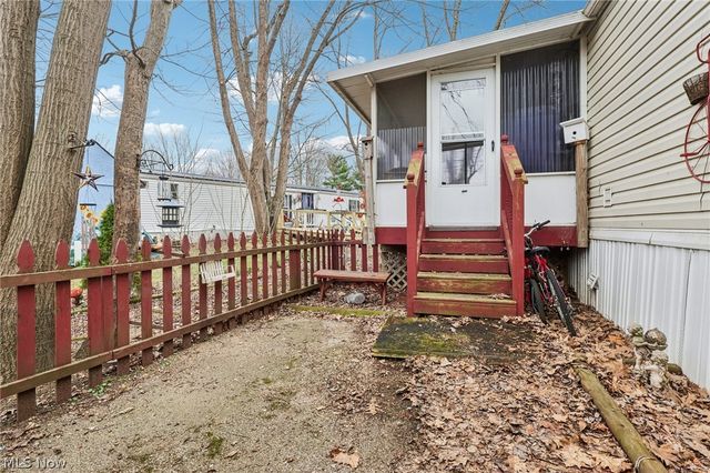 188 Paradise Boulevard, Madison, OH 44057