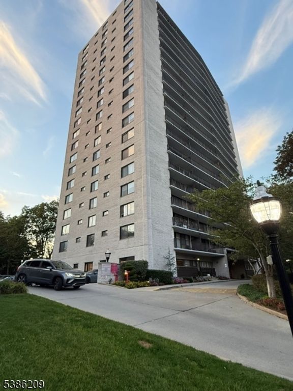 277 Prospect Ave h, Hackensack City, NJ 07601