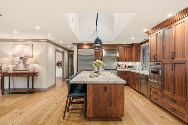 11913 Murietta Lane, Los Altos Hills, CA 94022