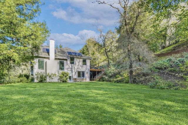 11913 Murietta Lane, Los Altos Hills, CA 94022