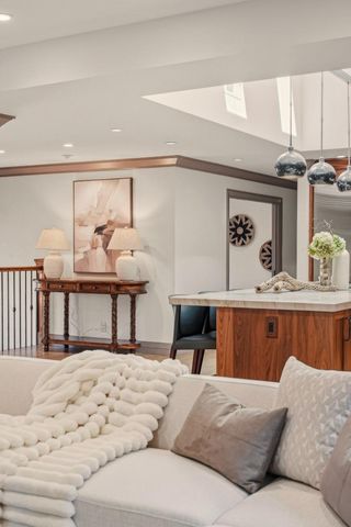 11913 Murietta Lane, Los Altos Hills, CA 94022