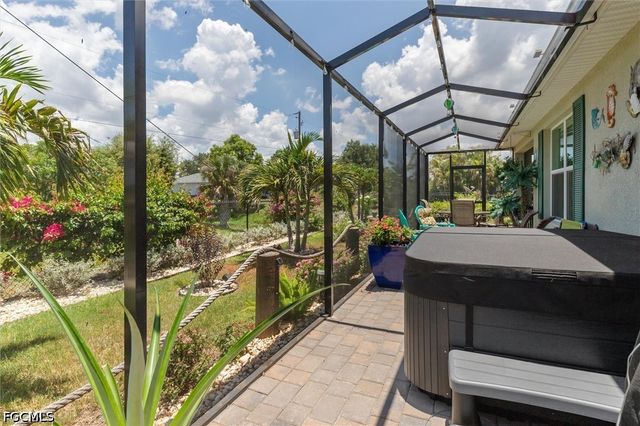 25266 Estrada CIR, Punta Gorda, FL 33955