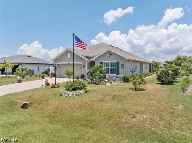 25266 Estrada CIR, Punta Gorda, FL 33955
