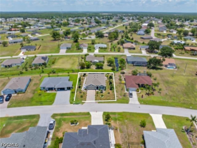 25266 Estrada CIR, Punta Gorda, FL 33955
