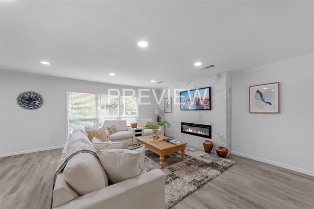 7107 E Mockingbird Lane, Dallas, TX 75214