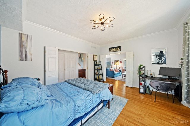 3248 Columbia Parkway, Cincinnati, OH 45226