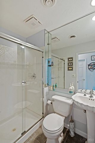 3248 Columbia Parkway, Cincinnati, OH 45226