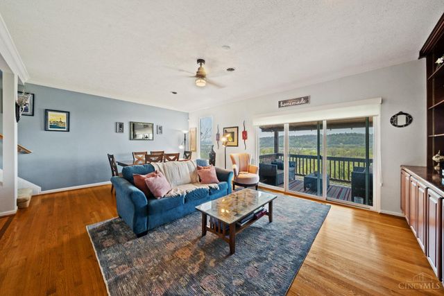 3248 Columbia Parkway, Cincinnati, OH 45226