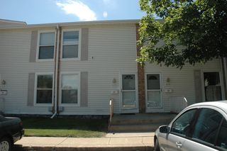 1933 Kenilworth Circle, Hoffman Estates, IL 60169
