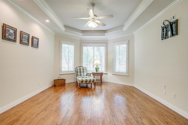 8805 S Hampton Drive, Granbury, TX 76049