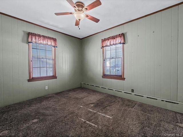 442 Oakwood Road, Huntington Station, NY 11746