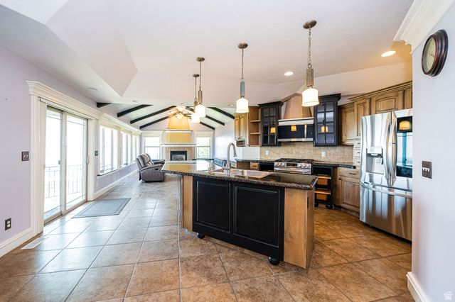 4157 S BEUS DR, Ogden, UT 84403