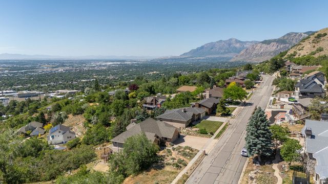 4157 S BEUS DR, Ogden, UT 84403