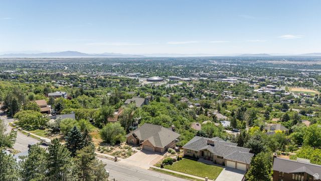 4157 S BEUS DR, Ogden, UT 84403