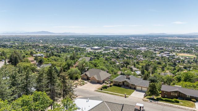 4157 S BEUS DR, Ogden, UT 84403