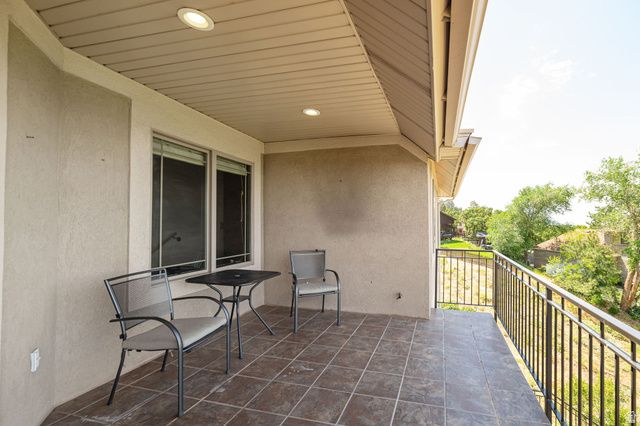 4157 S BEUS DR, Ogden, UT 84403