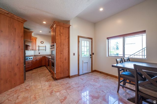 4157 S BEUS DR, Ogden, UT 84403