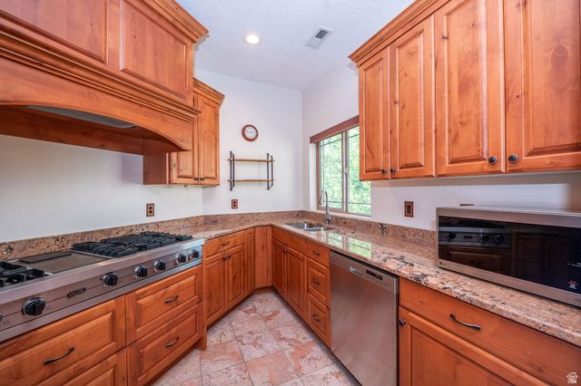 4157 S BEUS DR, Ogden, UT 84403