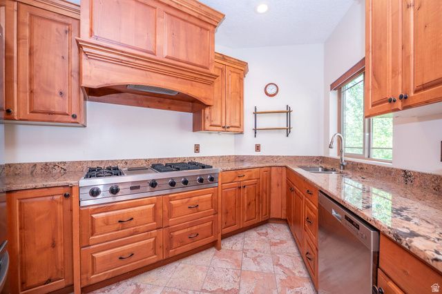 4157 S BEUS DR, Ogden, UT 84403