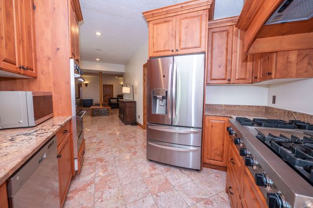 4157 S BEUS DR, Ogden, UT 84403