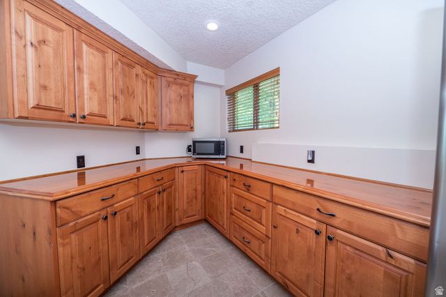 4157 S BEUS DR, Ogden, UT 84403