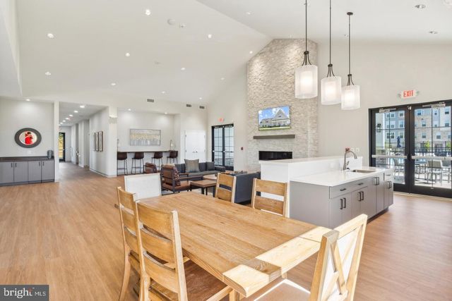 24190 KILBRIDE TER, Sterling, VA 20166
