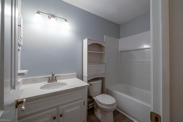 2820 Cardiff LN, Chesapeake, VA 23321