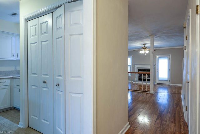 2820 Cardiff LN, Chesapeake, VA 23321