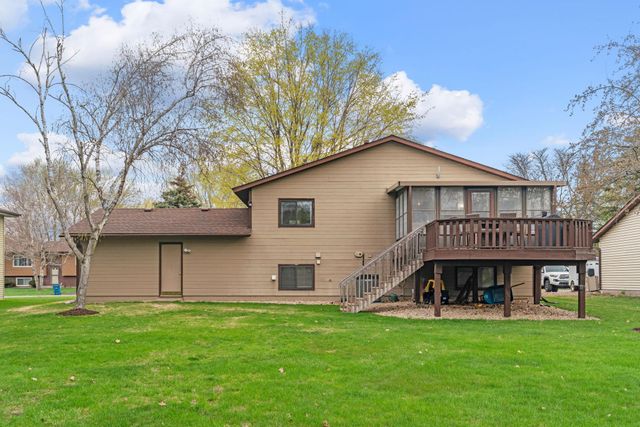 1700 Pioneer Lane, White Bear Twp, MN 55110