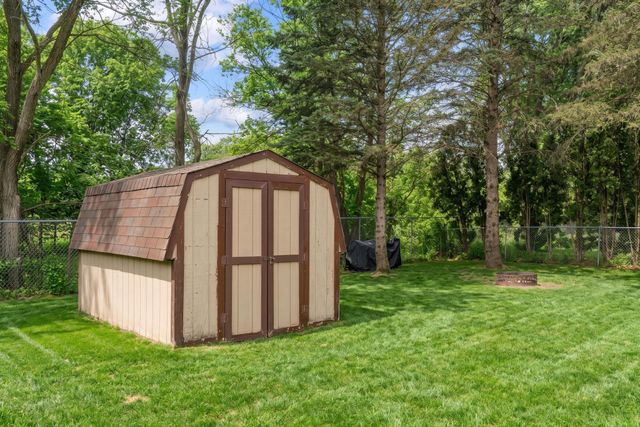 1700 Pioneer Lane, White Bear Twp, MN 55110