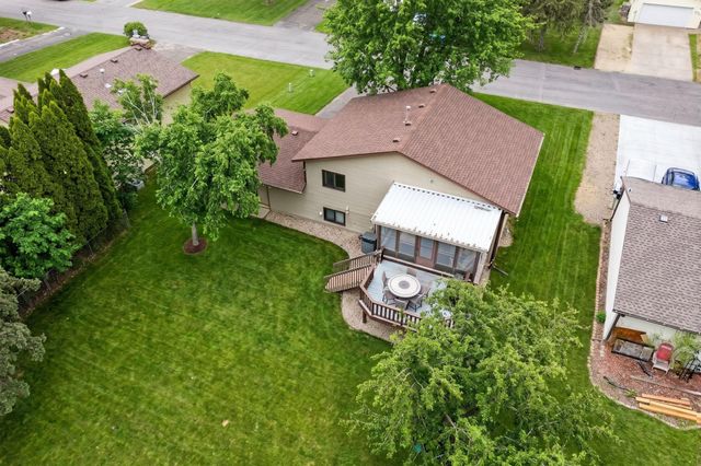 1700 Pioneer Lane, White Bear Twp, MN 55110