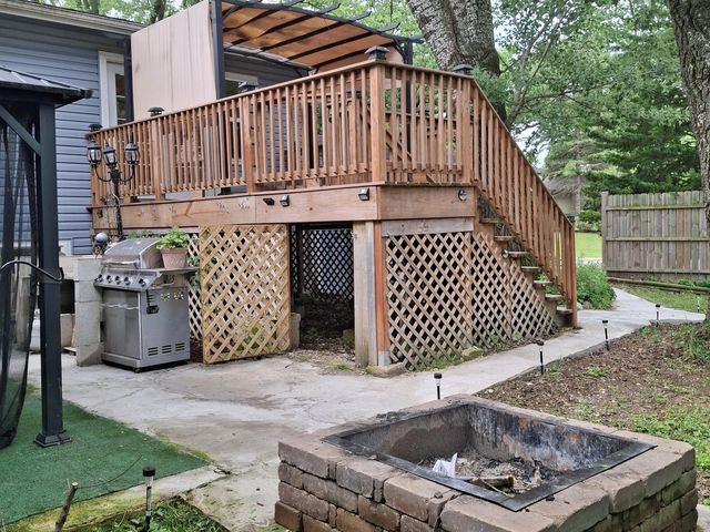 700 Larkdale Row, Wauconda, IL 60084