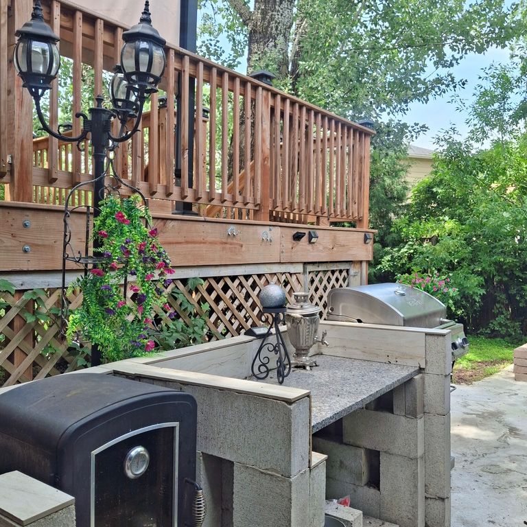 Image 23 of property listing at 700 Larkdale Row, Wauconda, IL 60084