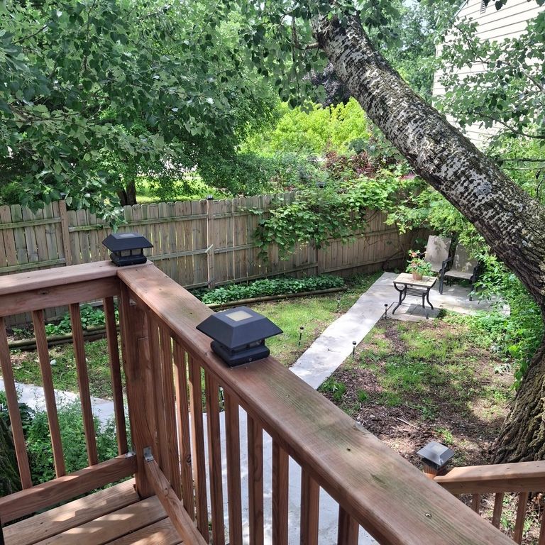 Image 26 of property listing at 700 Larkdale Row, Wauconda, IL 60084