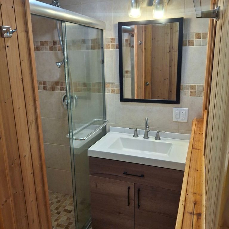 Image 29 of property listing at 700 Larkdale Row, Wauconda, IL 60084