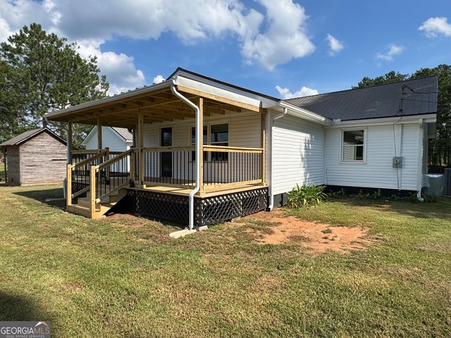 5 Lake Drive, Lagrange, GA 30241