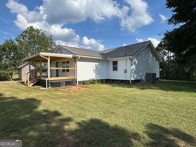 5 Lake Drive, Lagrange, GA 30241