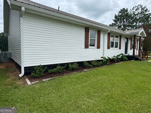 5 Lake Drive, Lagrange, GA 30241