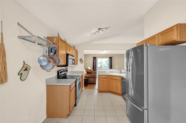 1004 WHITE BARK COURT, Minneola, FL 34715