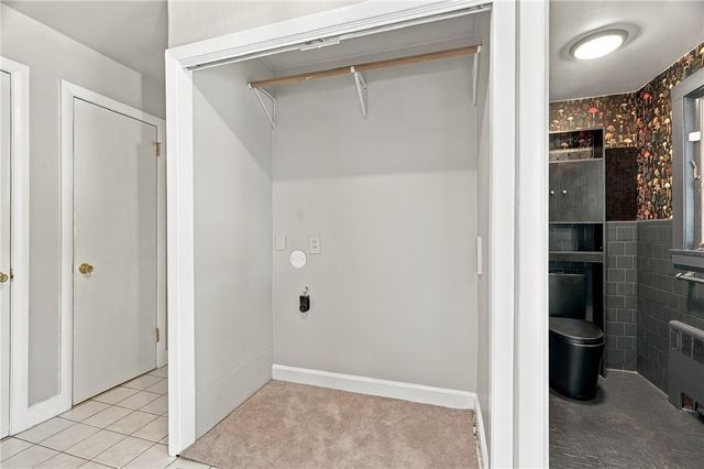 160 Windermere Way, Warwick, RI 02886