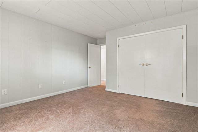 160 Windermere Way, Warwick, RI 02886