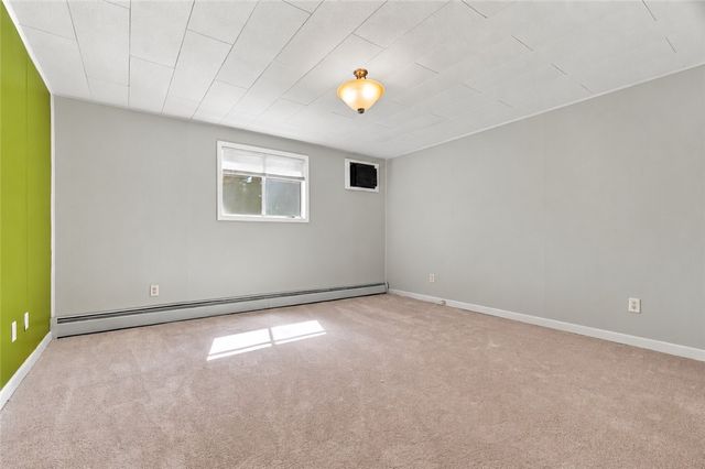 160 Windermere Way, Warwick, RI 02886